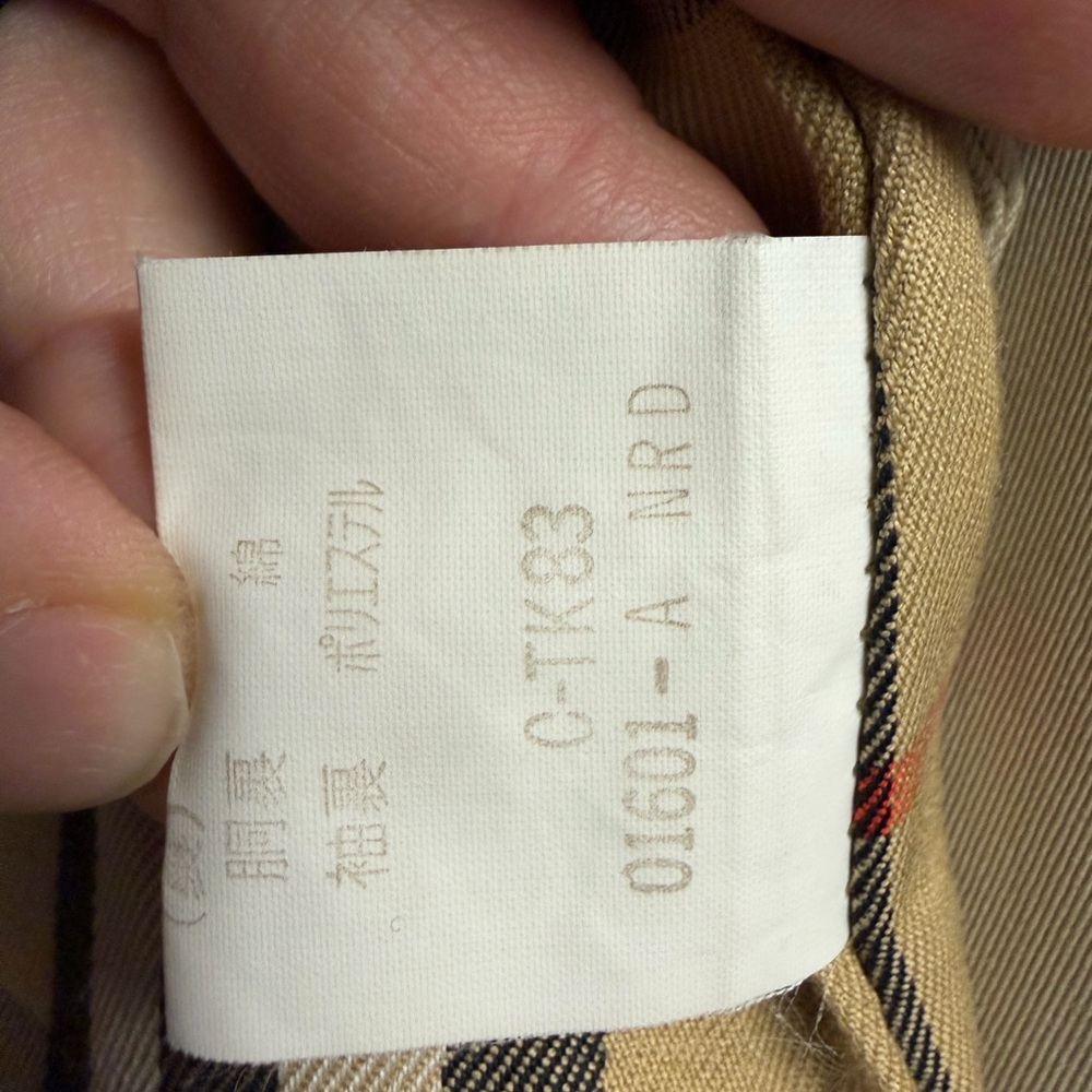 Burberrys England Long Trench Coat With Nova Check Pattern - Picture 5 of 7